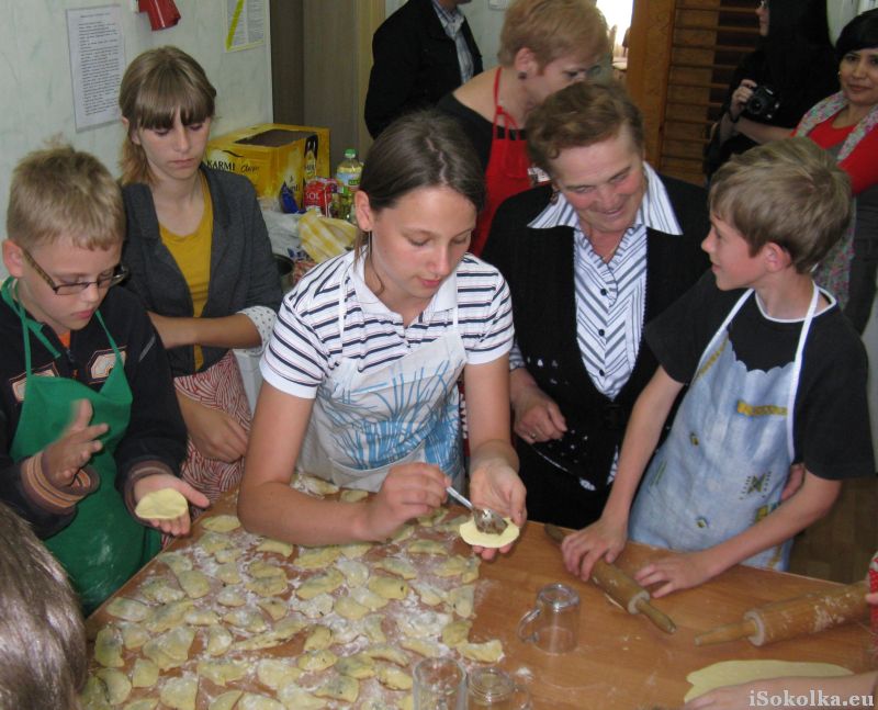 W warsztach uczestniczy 40 młodych kucharzy (iSokolka.eu)