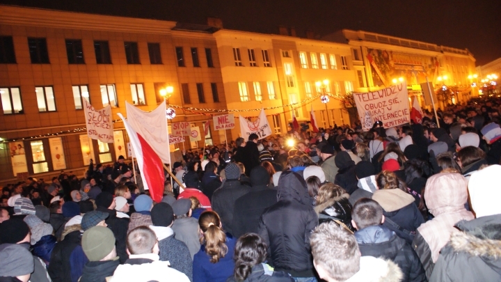 Demonstracja ściągnęła setki młodych osób (Wojtek P.)